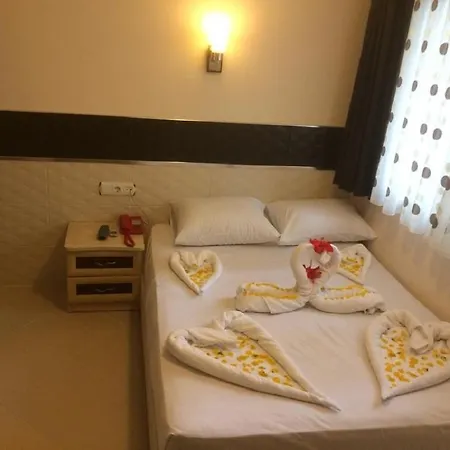 Destino Hotel 2*