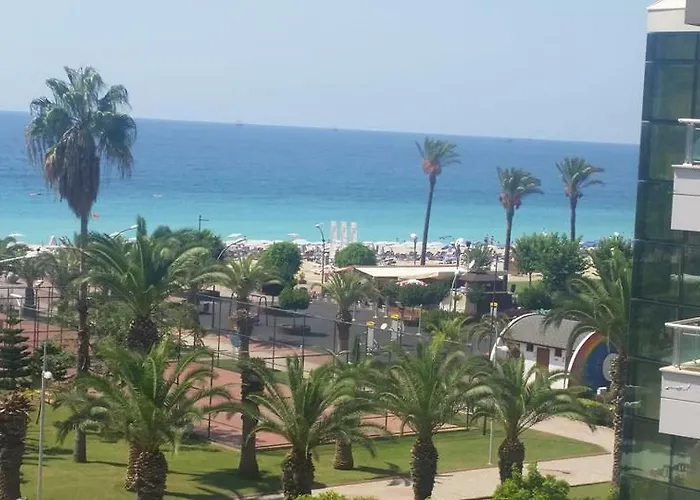 Destino ホテル 2*